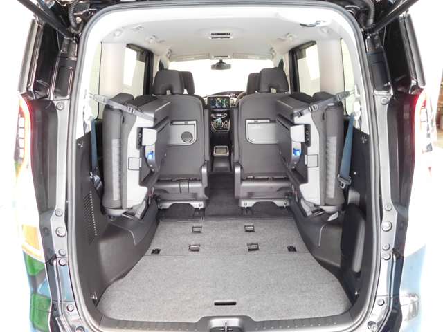 日産 セレナ １．２ Ｅ－ＰＯＷＥＲ ハイウェイスター Ｖ R3年 (九州・沖縄) 99