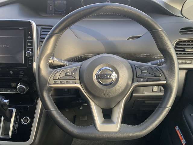 日産 セレナ ２．０ ハイウェイスター ４ＷＤ H29年 (東北) 99