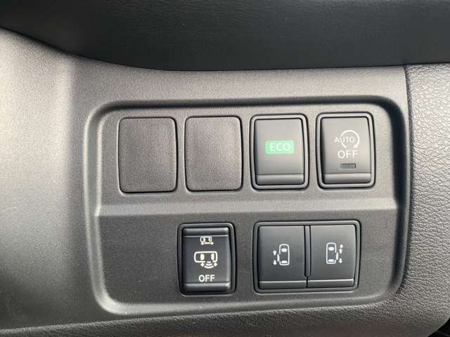 日産 セレナ ２．０ ハイウェイスター ４ＷＤ H29年 (東北) 99