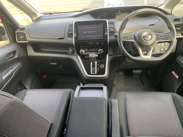 日産 セレナ ２．０ ハイウェイスター ４ＷＤ H29年 (東北) 99