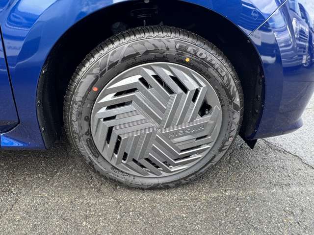 日産 ノート １．２ Ｘ ＦＯＵＲ ４ＷＤ R7年 (東北) 99