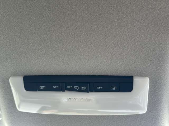 日産 ノート １．２ Ｘ ＦＯＵＲ ４ＷＤ R7年 (東北) 99