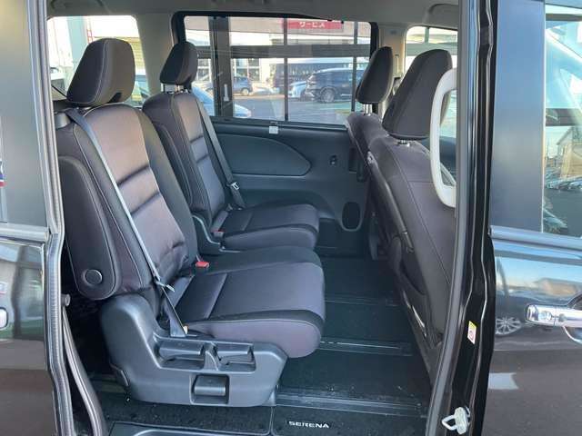 日産 セレナ １．２ Ｅ－ＰＯＷＥＲ ハイウェイスター Ｖ H30年 (東北) 99