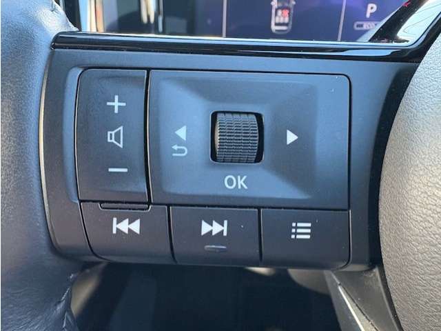 日産 ノート １．２ Ｘ ＦＯＵＲ ４ＷＤ R5年 (東北) 99