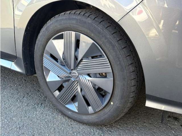 日産 ノート １．２ Ｘ ＦＯＵＲ ４ＷＤ R5年 (東北) 99