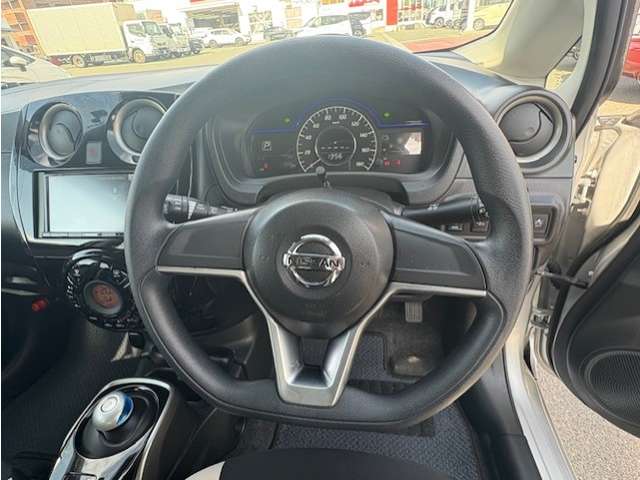 日産 ノート １．２ Ｅ－ＰＯＷＥＲ Ｂ ＦＯＵＲ ４ＷＤ R2年 (東北) 99