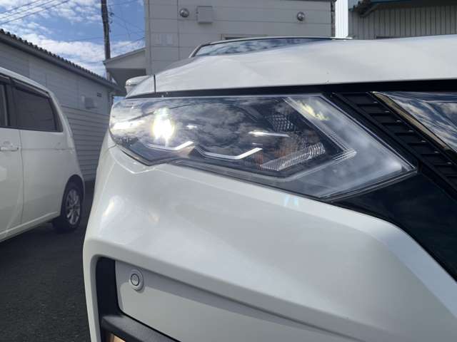 日産 エクストレイル　ハイブリッド ２．０ ２０ＸＩ ハイブリッド レザーエディション ４ＷＤ R2年 (東北) 99