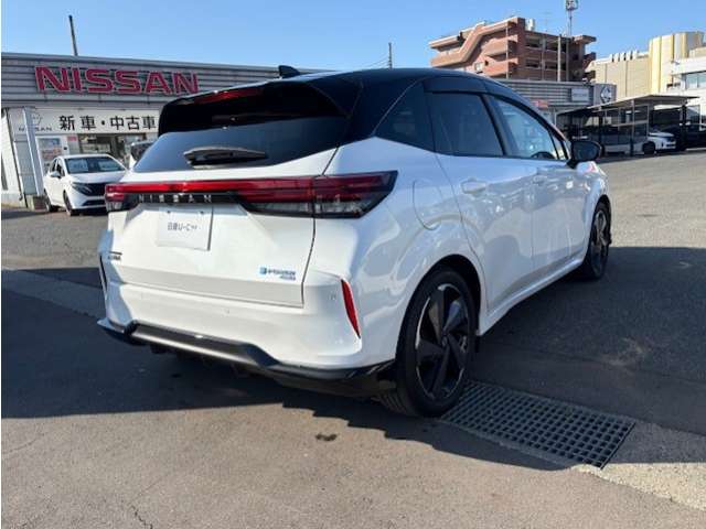 日産 ノートオーラ １．２ Ｇ ＦＯＵＲ レザーエディション ４ＷＤ R4年 (東北) 99