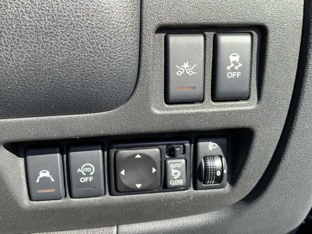 日産 マーチ １．２ Ｘ Ｖセレクション R3年 (東北) 99