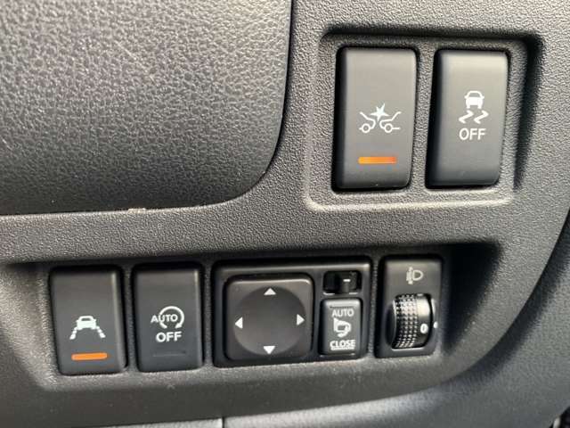 日産 マーチ １．２ Ｘ Ｖセレクション R3年 (東北) 99