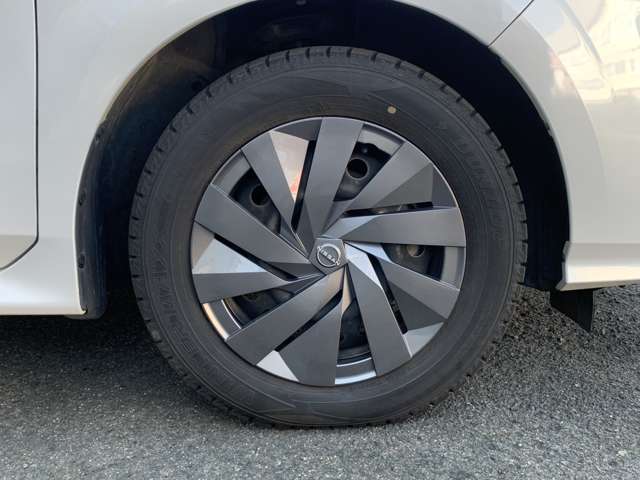 日産 ノート １．２ Ｓ ＦＯＵＲ ４ＷＤ R4年 (東北) 99