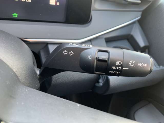 日産 ノート １．２ Ｓ ＦＯＵＲ ４ＷＤ R4年 (東北) 99