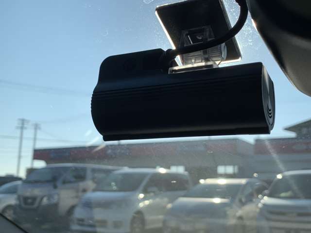 日産 ノート １．２ Ｓ ＦＯＵＲ ４ＷＤ R4年 (東北) 99