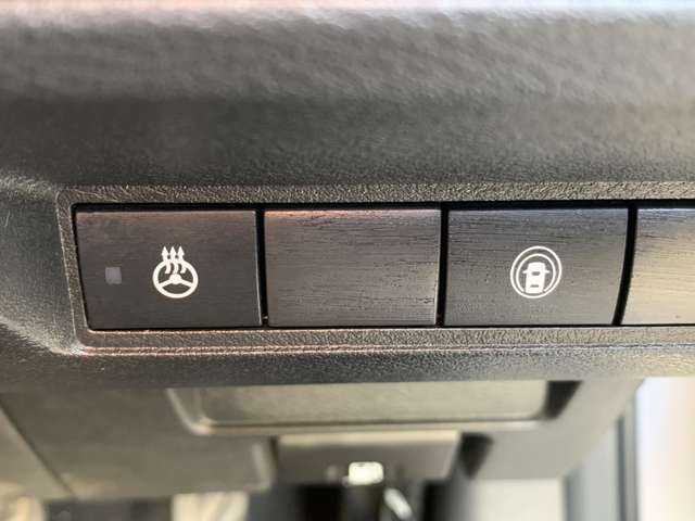 日産 ノート １．２ Ｓ ＦＯＵＲ ４ＷＤ R4年 (東北) 99