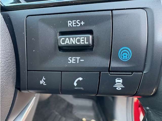 日産 ノートオーラ １．２ Ｇ ＦＯＵＲ レザーエディション ４ＷＤ R4年 (東北) 99