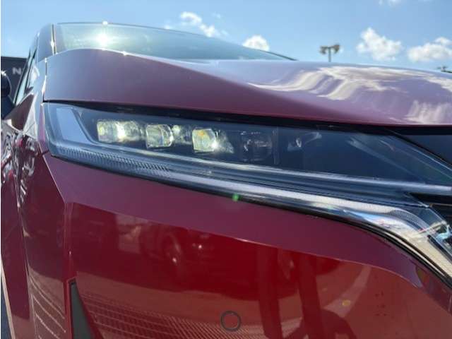 日産 ノートオーラ １．２ Ｇ ＦＯＵＲ レザーエディション ４ＷＤ R4年 (東北) 99