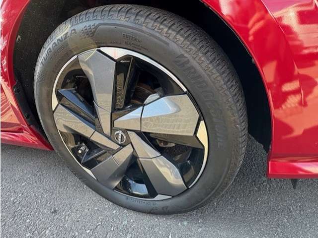 日産 ノートオーラ １．２ Ｇ ＦＯＵＲ レザーエディション ４ＷＤ R4年 (東北) 99