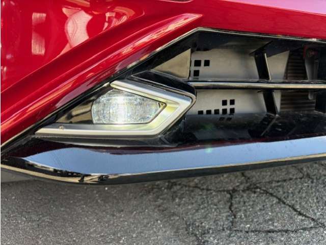 日産 ノートオーラ １．２ Ｇ ＦＯＵＲ レザーエディション ４ＷＤ R4年 (東北) 99