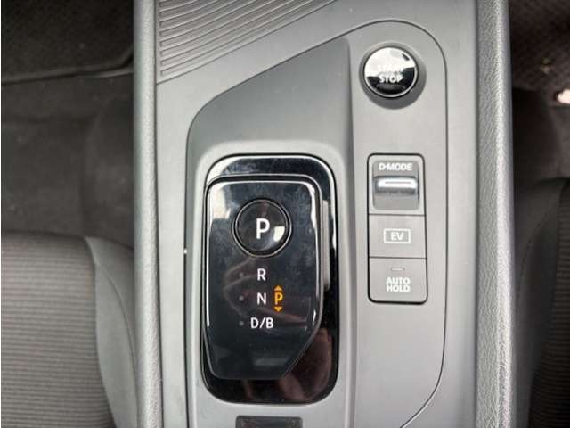 日産 ノート １．２ Ｓ ＦＯＵＲ ４ＷＤ R4年 (東北) 99