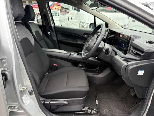 日産 ノート １．２ Ｓ ＦＯＵＲ ４ＷＤ R4年 (東北) 99