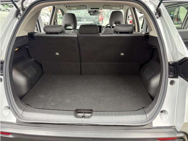 日産 ノート １．２ Ｓ ＦＯＵＲ ４ＷＤ R4年 (東北) 99