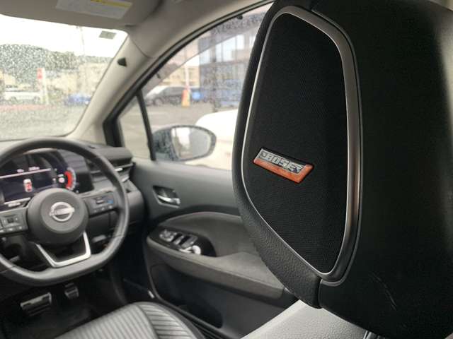 日産 ノートオーラ １．２ Ｇ ＦＯＵＲ レザーエディション ４ＷＤ R4年 (東北) 99