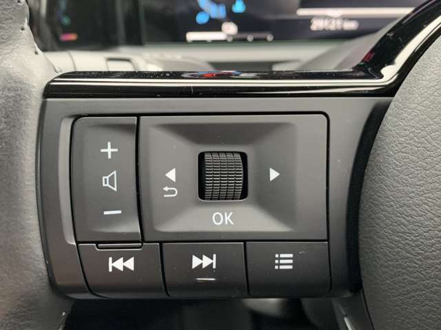 日産 ノートオーラ １．２ Ｇ ＦＯＵＲ レザーエディション ４ＷＤ R4年 (東北) 99