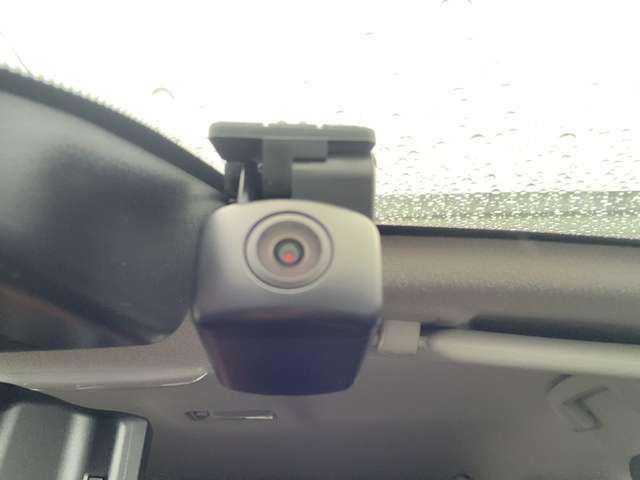 日産 ノートオーラ １．２ Ｇ ＦＯＵＲ レザーエディション ４ＷＤ R4年 (東北) 99