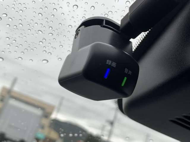 日産 ノートオーラ １．２ Ｇ ＦＯＵＲ レザーエディション ４ＷＤ R4年 (東北) 99