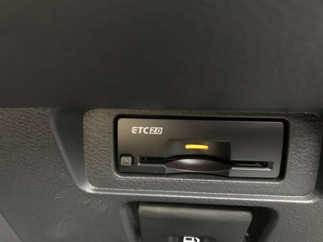 日産 ノートオーラ １．２ Ｇ ＦＯＵＲ レザーエディション ４ＷＤ R4年 (東北) 99