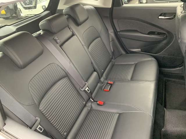 日産 ノートオーラ １．２ Ｇ ＦＯＵＲ レザーエディション ４ＷＤ R4年 (東北) 99