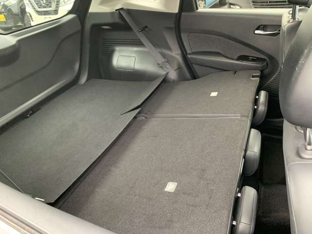 日産 ノートオーラ １．２ Ｇ ＦＯＵＲ レザーエディション ４ＷＤ R4年 (東北) 99