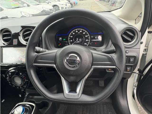 日産 ノート １．２ Ｅ－ＰＯＷＥＲ Ｘ ＦＯＵＲ ４ＷＤ R2年 (東北) 99