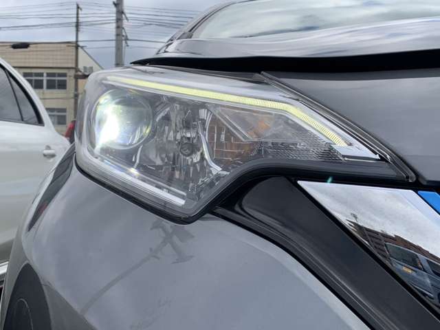 日産 ノート １．２ Ｅ－ＰＯＷＥＲ Ｘ ＦＯＵＲ ブラックアロー ４ＷＤ H30年 (東北) 99