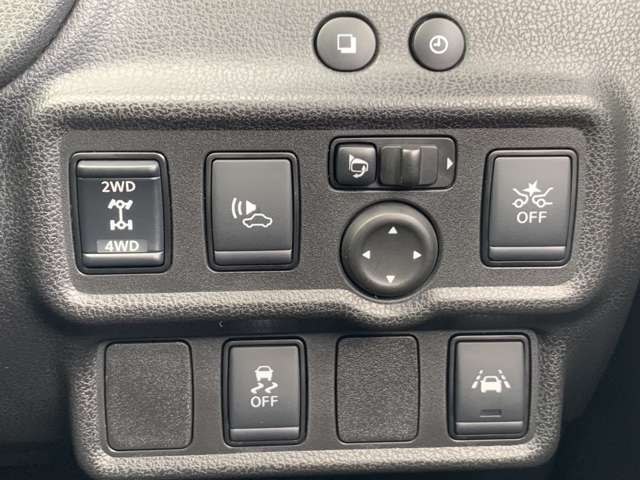 日産 ノート １．２ Ｅ－ＰＯＷＥＲ Ｘ ＦＯＵＲ ブラックアロー ４ＷＤ H30年 (東北) 99