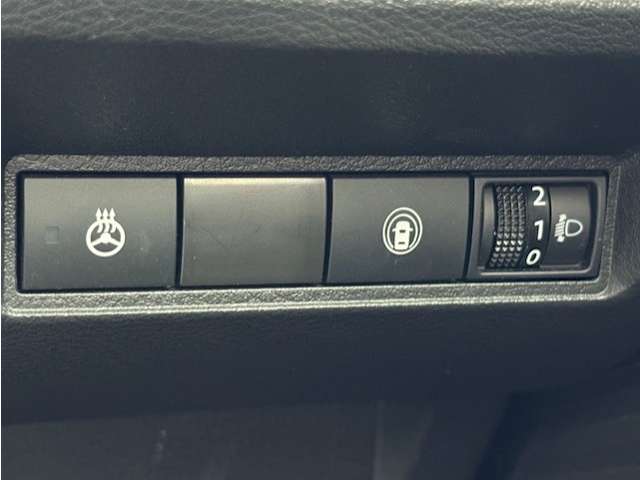 日産 ノート １．２ Ｓ ＦＯＵＲ ４ＷＤ R3年 (東北) 99