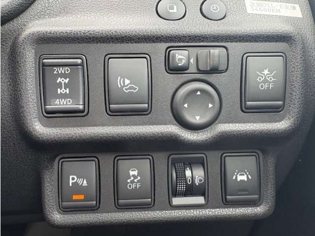 日産 ノート １．２ Ｅ－ＰＯＷＥＲ Ｂ ＦＯＵＲ ４ＷＤ R2年 (東北) 99