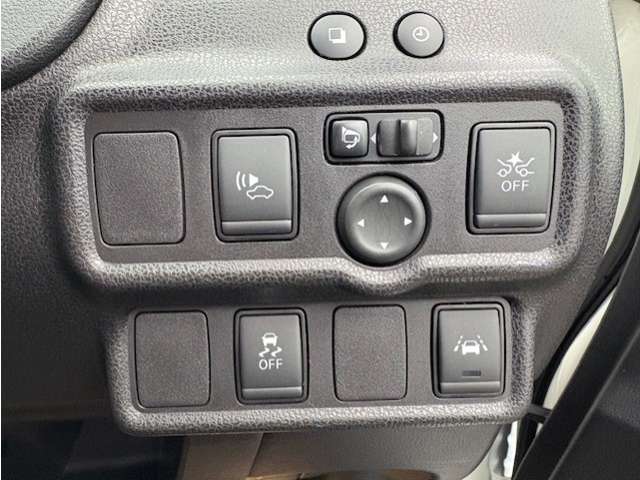 日産 ノート １．２ Ｅ－ＰＯＷＥＲ ＮＩＳＭＯ R1年 (東北) 99