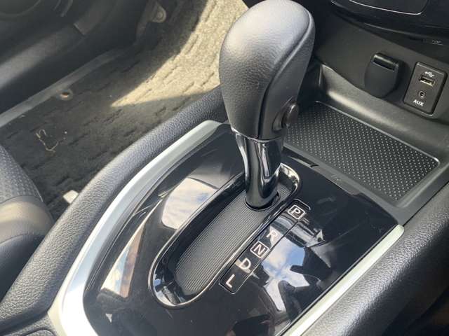 日産 エクストレイル ２．０ ２０ＸＴ エマージェンシーブレーキパッケージ ２列車 ４ＷＤ H28年 (東北) 99