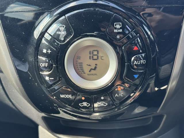 日産 ノート １．２ メダリスト H25年 (東北) 99