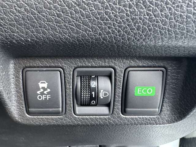 日産 シルフィ １．８ Ｓ H27年 (東北) 99