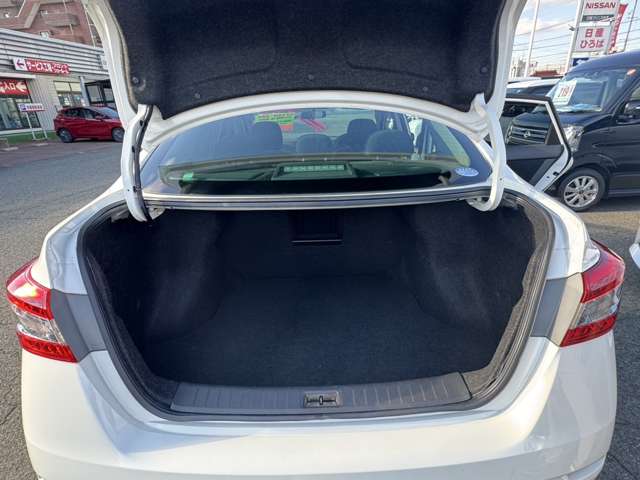 日産 シルフィ １．８ Ｓ H27年 (東北) 99