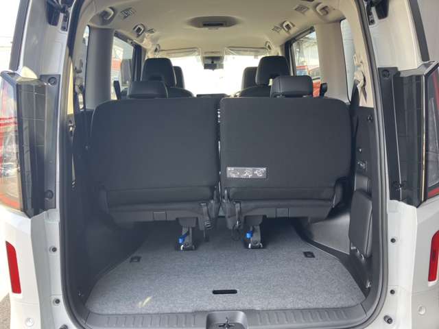 日産 セレナ １．４ Ｅ－４ＯＲＣＥ ハイウェイスターＶ ４ＷＤ R7年 (東北) 99