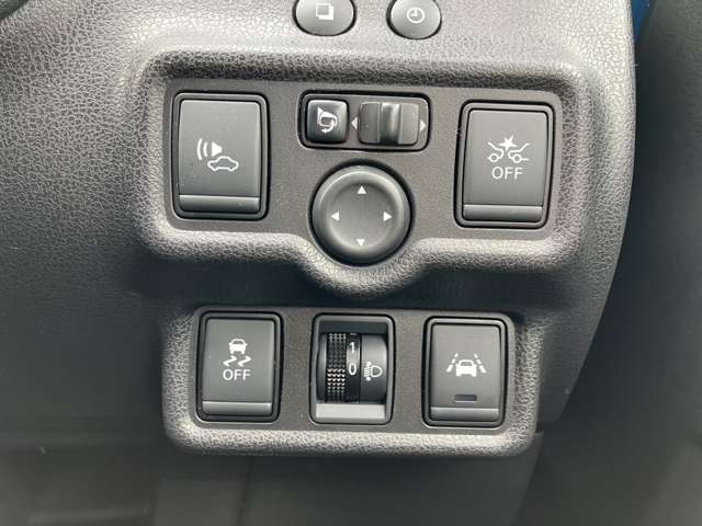 日産 ノート １．２ Ｅ－ＰＯＷＥＲ Ｘ H30年 (東北) 99