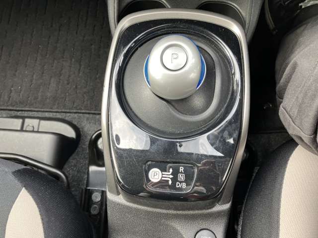 日産 ノート １．２ Ｅ－ＰＯＷＥＲ Ｘ H30年 (東北) 99