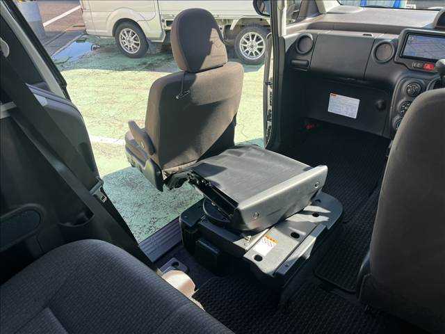 トヨタ スペイド １．５ Ｘ ウェルキャブ 助手席リフトアップシート車 Ａタイプ H28年 (関東) 99