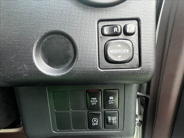 トヨタ スペイド １．５ Ｘ ウェルキャブ 助手席リフトアップシート車 Ａタイプ H28年 (関東) 99