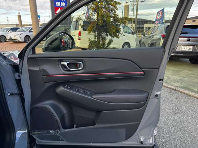 ホンダ ヴェゼル １．５ Ｅ：ＨＥＶ ＲＳ R7年 (九州・沖縄) 99