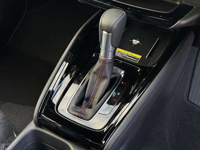 ホンダ ヴェゼル １．５ Ｅ：ＨＥＶ ＲＳ R7年 (九州・沖縄) 99