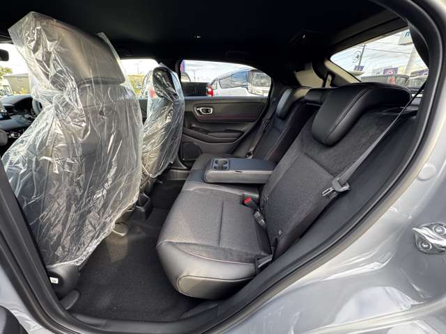 ホンダ ヴェゼル １．５ Ｅ：ＨＥＶ ＲＳ R7年 (九州・沖縄) 99